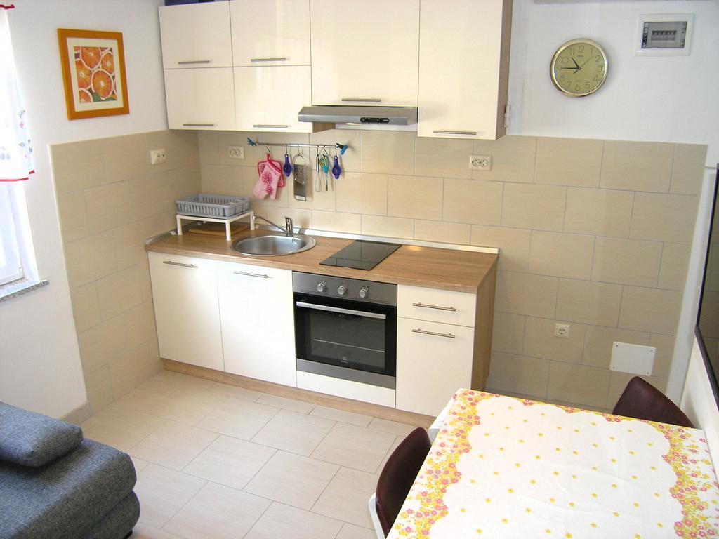 Apartman Vera Krk Town Luaran gambar